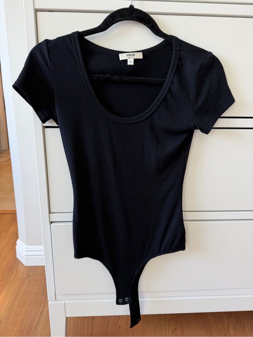 Agolde Black Scoop Neck Short Sleeve Bodysuit